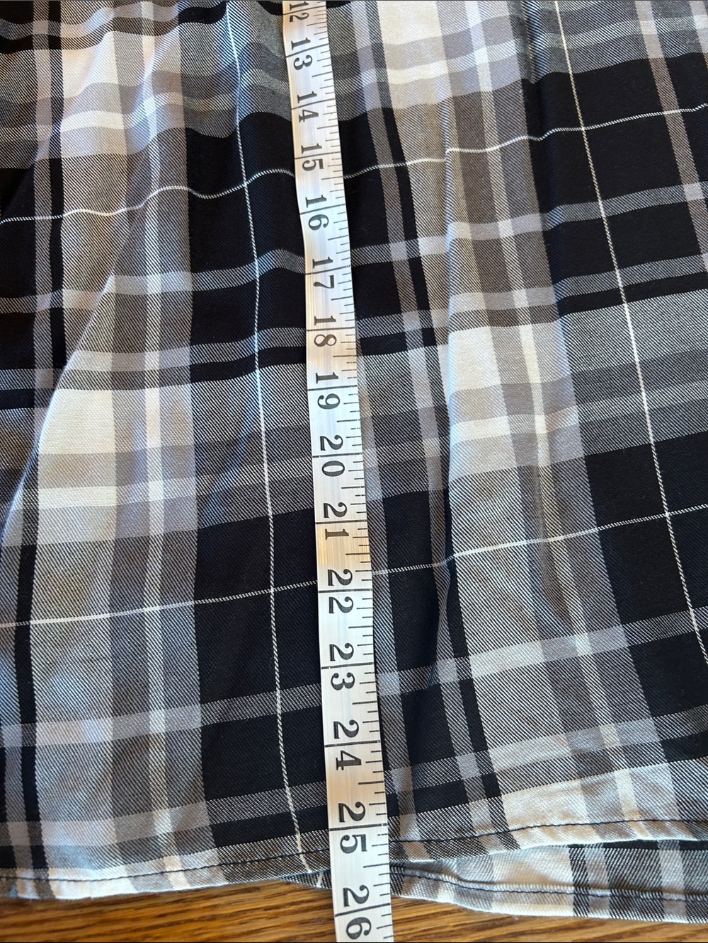 NWT Christopher & Banks Black & Gray Plaid Tie-Hem Women's Top, Size L - Picture 4 of 5